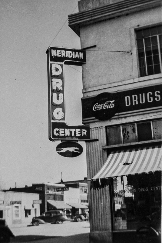 Storefront of Meridian Drug Center
