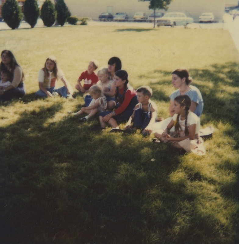 Patrons gather around for a Summer Reading Program event in 1982.