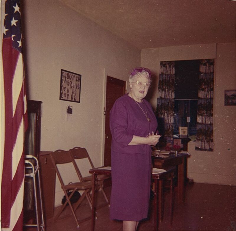 Mrs. Geneviere Turnispeed at October 1, 1962 Occident Club meeting