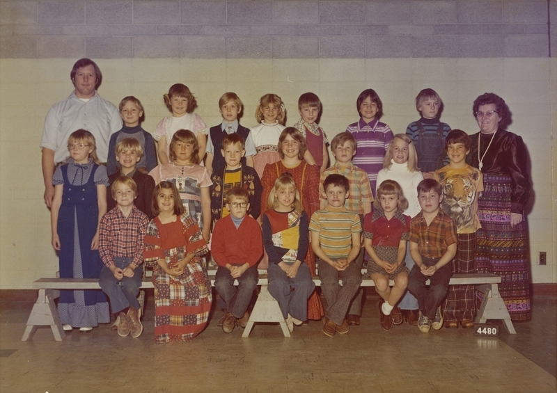 <b>Front Row L-R:</b> Mark Simpson, Amber White, Doug Wilson, Tami Stoddard, Jeffrey Helgerson, Lisa Bowen, Jeff Kirkman <br><b>Second Row L-R:</b> Leanna Molt, Jimmy Lee, Sherrie Kindall, Stacy Shaul, Gail Anderson, Craig Wallace, Shellie Skinner, Tony Roark <br><b>Third Row L-R:</b> Rick Oden (practice teacher), Dax White, Brenda Shields, Troy Penz, Robyn Salisbury, Chris Dimmick, Kristy Gomes, Ty Plowman, Mrs. Kusler <br><b>Not Pictured:</b> Kimberly Brockmeyer, Lori Sorenson, Don Christopherson