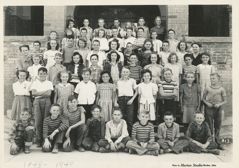 Class names listed on back of photo without row order: Freda Doyle, Robert Smith, Betty Brown, Oliver Ellsworth, Harry (last name not on original), Carolynn Nietzel, Robert Castleman, Kay Ward, Don Wright, Bob Fry, Caroly Jean Williams, Jae Larah, Paul Harrison, Dorothy Schalten, Roger Judd, Harold Lee, Janet Chapin, Bernard Bedard, Delores Lougherbaugh, Billie Groves, Donnie Bolen, Joan Vostrez, Egene Barbezat, Ray Ax, Marjorie Lembke, Guy Ward, Jane Leonard, Vond Tegethoff, Janice Rossow, Bill Flack, Mary Landis, Rick Frost, Jeane Carter, George McArthur, Bobby Packard, Stanley McGill, John Vostrez, LeRoy Blair, Edwin Ross, Paul Walters