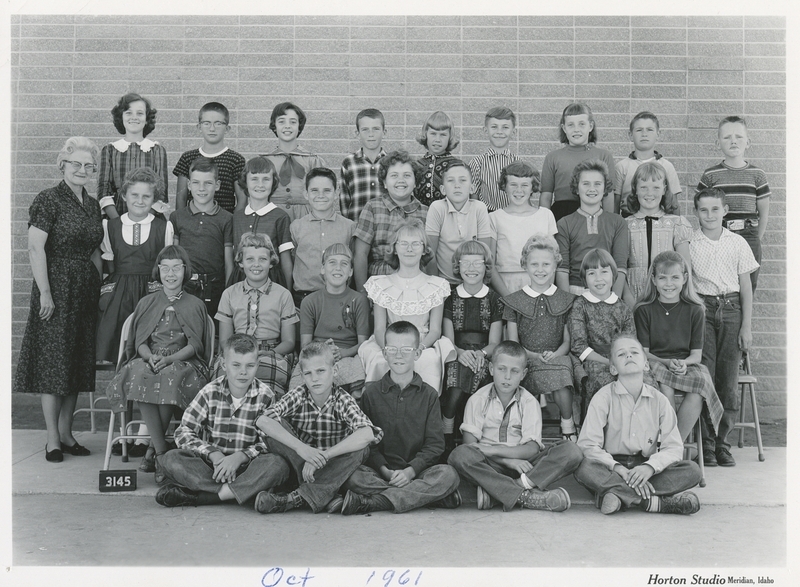 <b>Front Row L-R:</b> Raymond Oldham, Steven Welker, Norman Ultis, Terry Crisp, Kenneth Campbell <br><b>Second Row L-R:</b> Norma Ultis, Diane Rambo, Marilyn Hollis, Christine Amidon, Vickie Johnson, Jerilyn Peterson, Judith Johnson, Cheri Smith <br><b>Third Row L-R:</b> Mrs. Trautman, Judith Hiahath, Mickey Meyers, Virginia Gas, John Jaurequi, Kathleen Cheney, Dennis Johnson, Teresa Moody, Marvin Bayless, Connie Law, Kelley Parker <br><b>Fourth Row L-R:</b> JoAnne Link, Gary Buckley, Ann Jackson, Jon Paulec, Janice Christensen, Dale Donhue, Dorothy Calnon, Edward Howard, Steven Nesmith