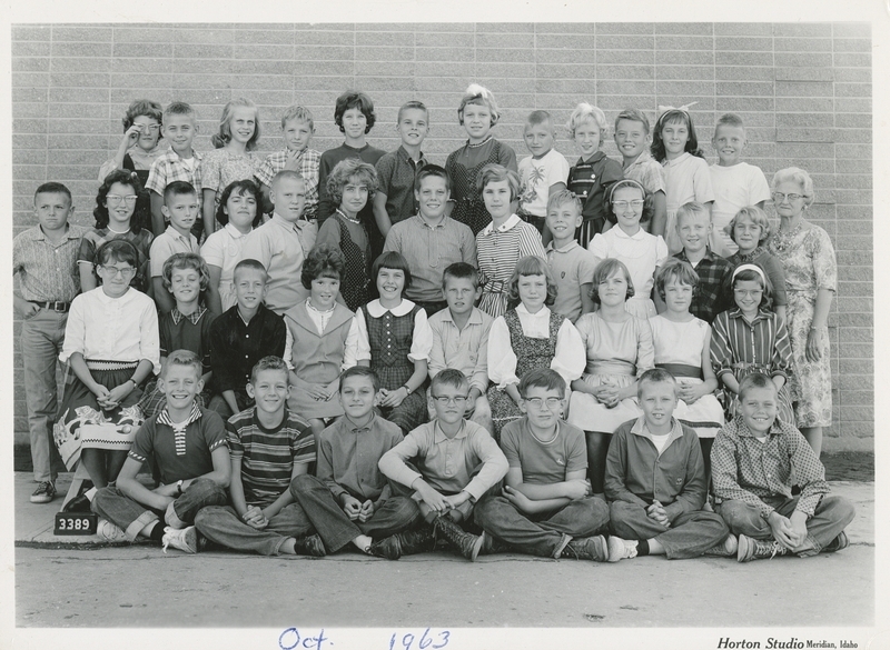 <b>Front Row L-R:</b> Marvin Pauly, Benny Shelton, Doyle Hardin, Steve Endecott, Steven Mallard, Claude Potts, Donni Woods <br><b>Second Row L-R:</b> Marcia Johnson, Vicki Jerome, Mike Krueger, Kathi Jo Shepard, Mary Jane Link, Mickey Dopieralski, Paula Howard, Nancy Berry, Rhonda Thurston, Cindy VanPaepegham <br><b>Third Row L-R:</b> Harold Mittleider, Pamela Brumble, Johanny Hallabough, Mary Davis, Ronnie Luke, Patty Buck, Richard Sheasley, Gae Kuhlman, Tim Donahue, Virginia Autin, Neal Smith, JoNene Grosdidico, Mrs. Truatman <br><b>Fourth Row L-R:</b> Sharolyn Waite, David Cheney, Helen Ingham, James Sweet, Penny Niemann, Robert Hunter, Dixie Cook, Dean Langley, Kathy Cox, Fred Lotridge, Mary Ellen Lemon, Don Erwin <br><b>Not Pictured:</b> Debbie Foster, Sharon Hamlin, Jimmy Hihath, Guy Amidon